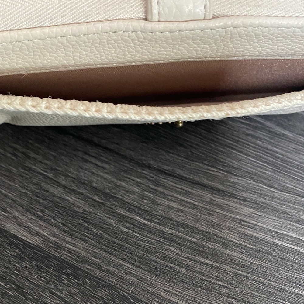 The Sak Light Beige Women's Wallet - Picture 3 of 8